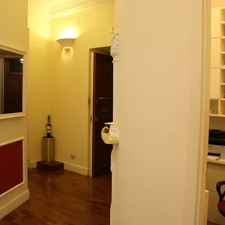 Bed and breakfast Dimora Frattina 4*