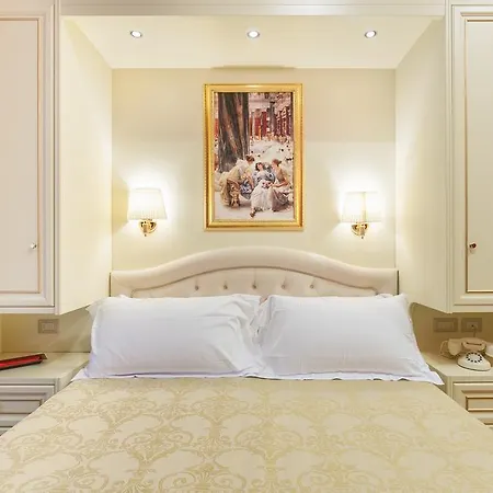 Dimora Frattina Rome