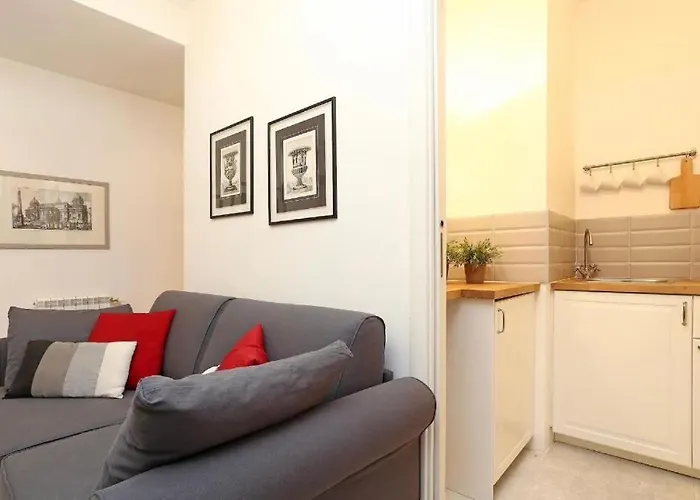 Dimora Frattina רומא